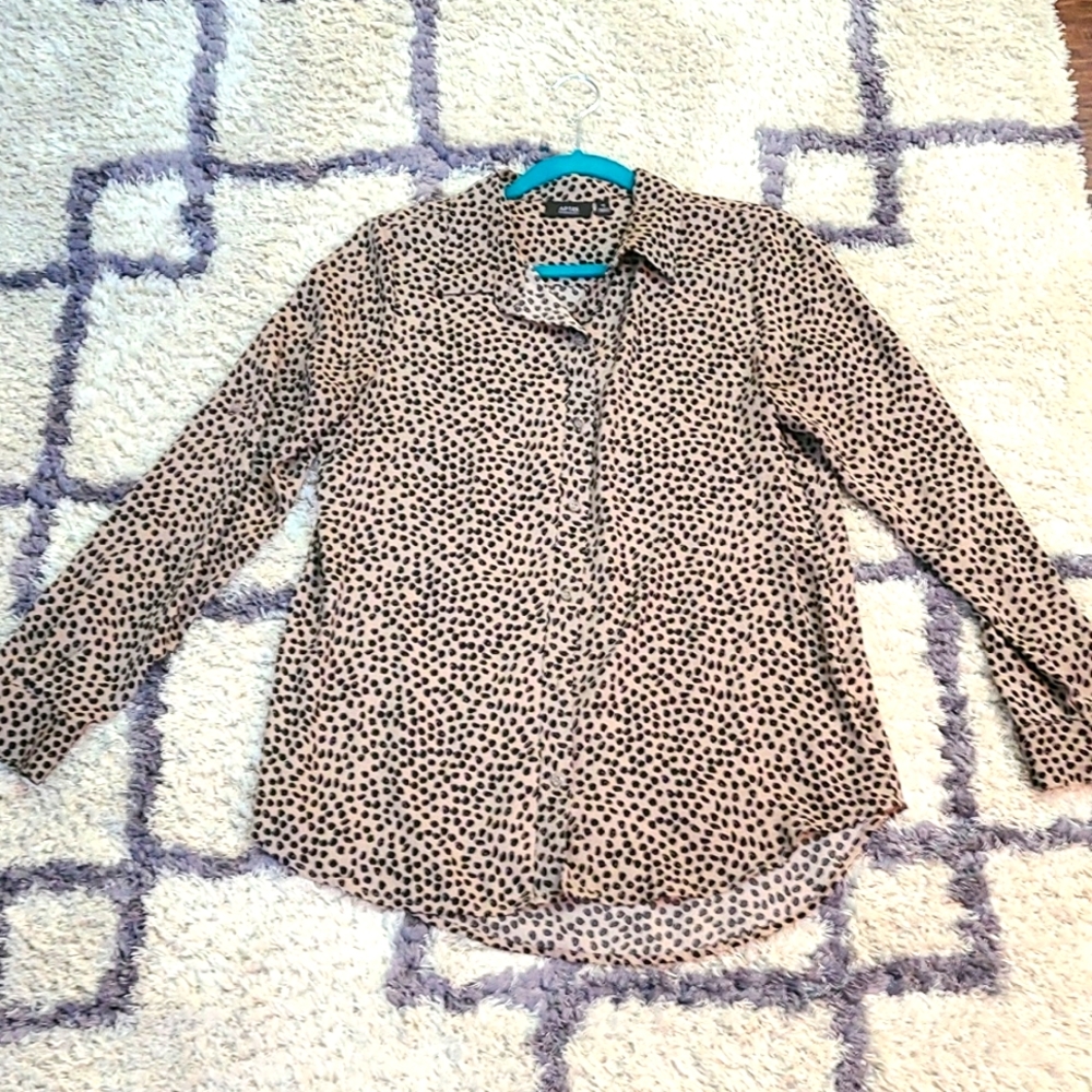 Brown/Black Dotted APT 9 Button up